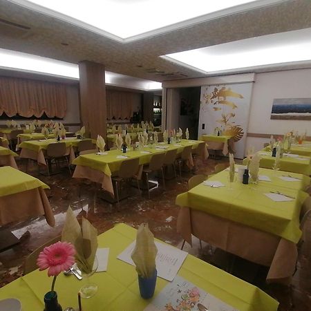 Hotel Silvana Bellaria-Igea Marina Eksteriør bilde