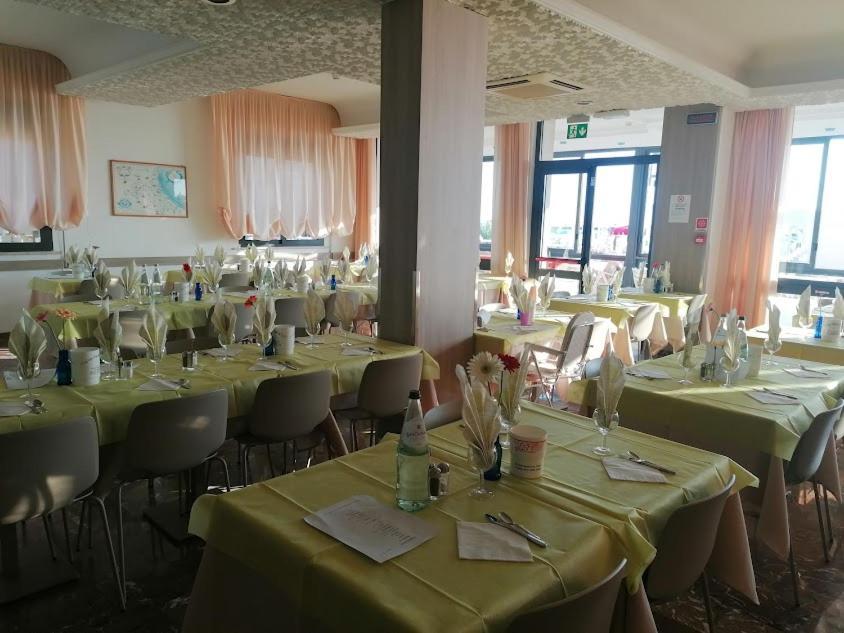 Hotel Silvana Bellaria-Igea Marina Eksteriør bilde