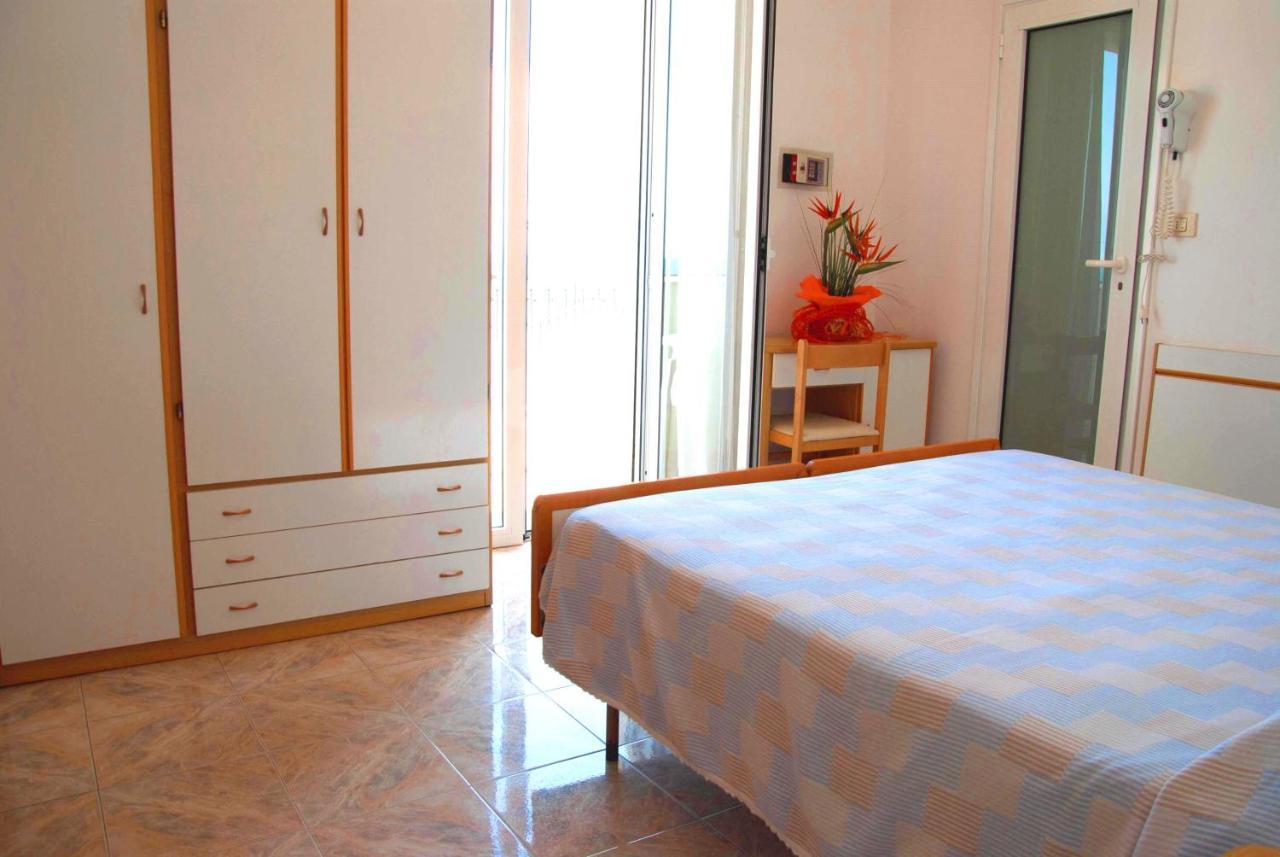 Hotel Silvana Bellaria-Igea Marina Eksteriør bilde